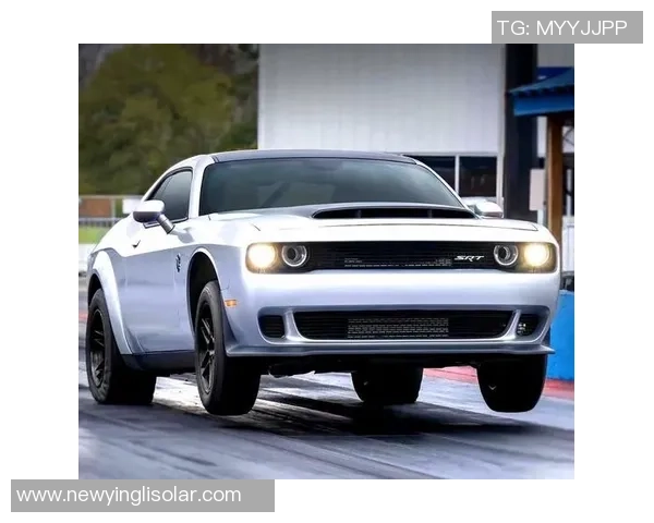 足球明星的豪华座驾大揭秘揭开他们的私人汽车世界与个性风格 足球明星的豪华座驾大揭秘揭开他们的私人汽车世界与个性风格